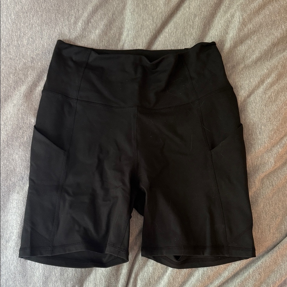 Fabletics Women's Classic Black Bike Shorts